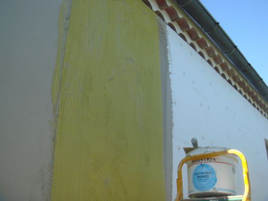 Isolation thermique par l’extérieur I.T.E., d'une maison à Marignane