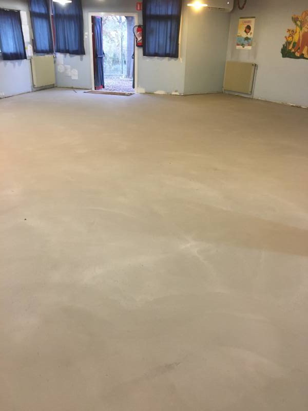 Pose de sol pvc en lés soudés