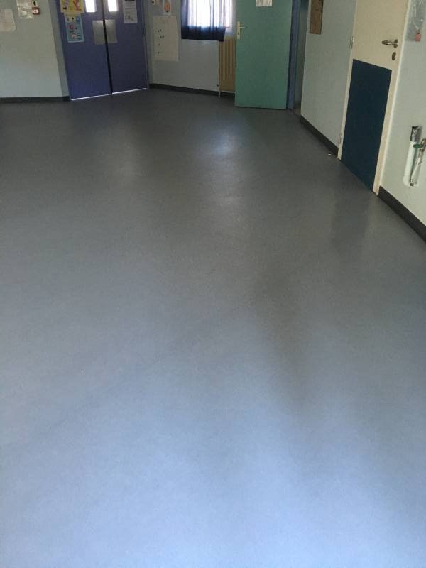 Pose de sol pvc en lés soudés