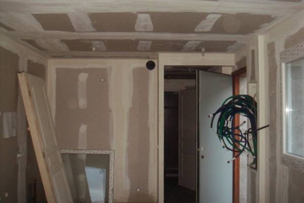 Pose de plaques de plâtre plafonds et murs sur Aix en Provence