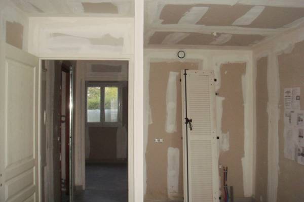 Pose de plaques de plâtre plafonds et murs sur Aix en Provence