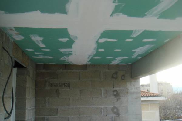 Pose de plaques de plâtre plafonds et murs sur Aix en Provence