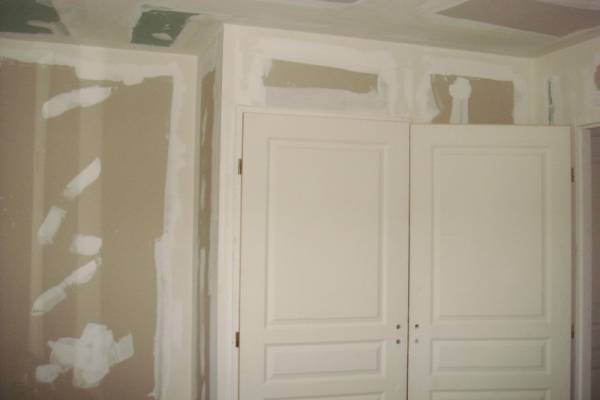 Pose de plaques de plâtre plafonds et murs sur Aix en Provence