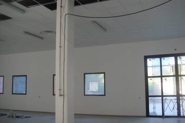 Pose de faux plafonds en dalles isolantes 600x600 sur la commune de La Ciotat